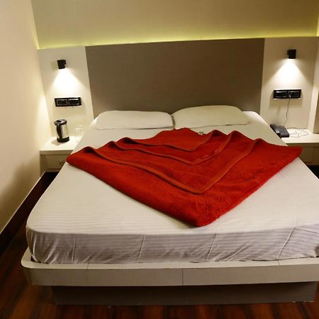 Aangan Regency Hotel Shimla Eksteriør billede
