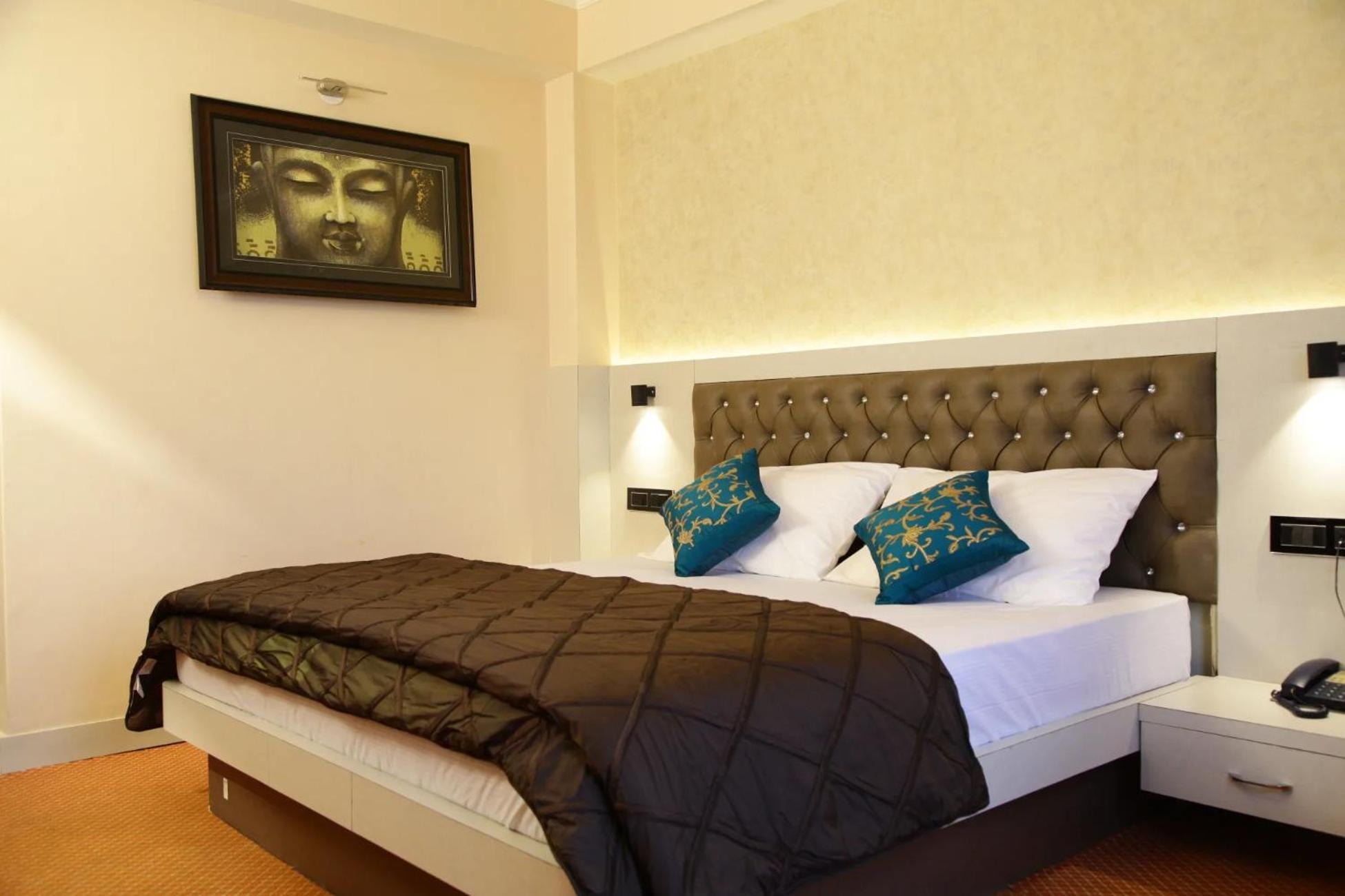 Aangan Regency Hotel Shimla Eksteriør billede