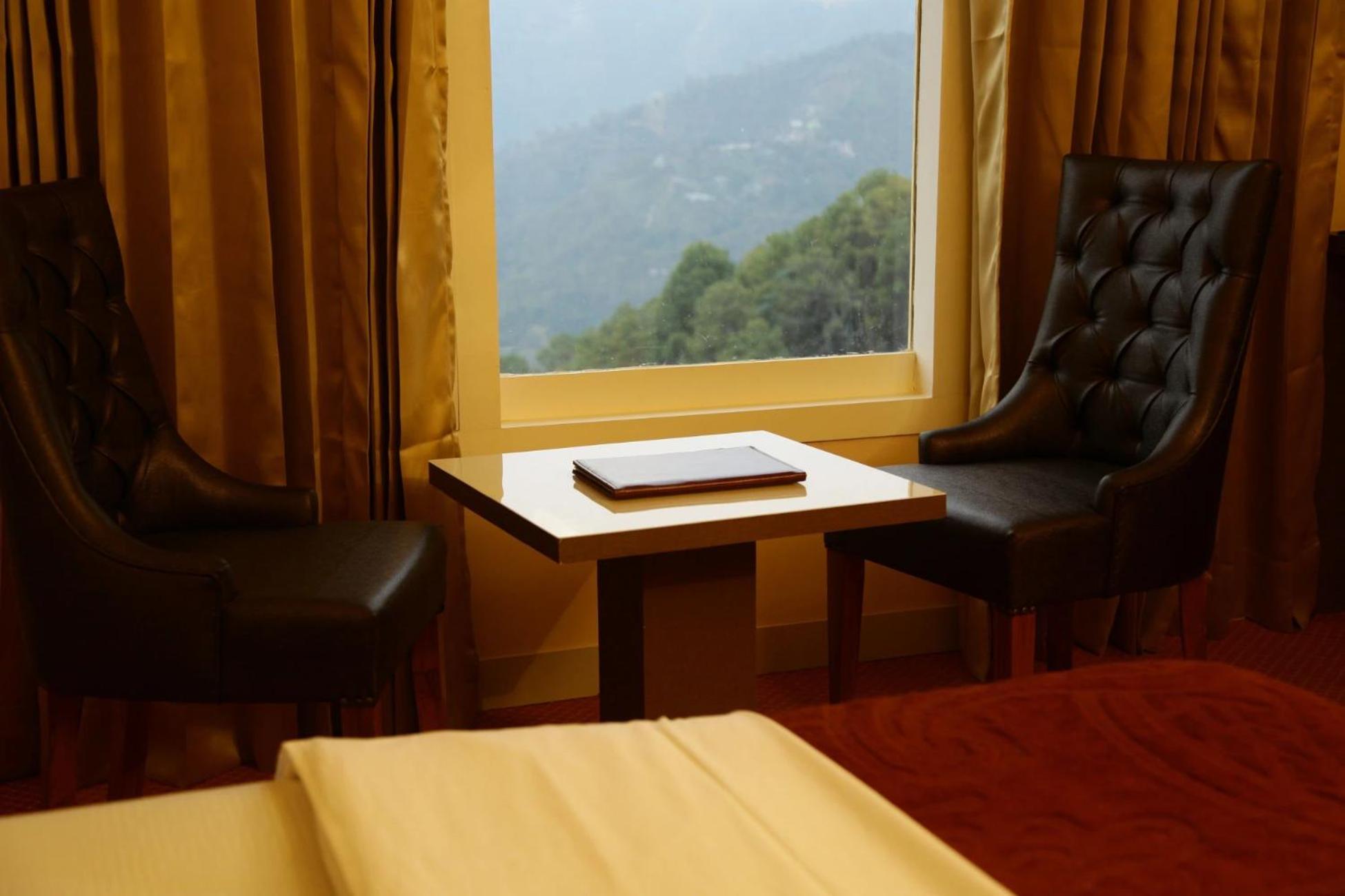 Aangan Regency Hotel Shimla Eksteriør billede