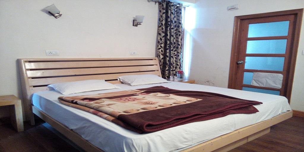Aangan Regency Hotel Shimla Eksteriør billede