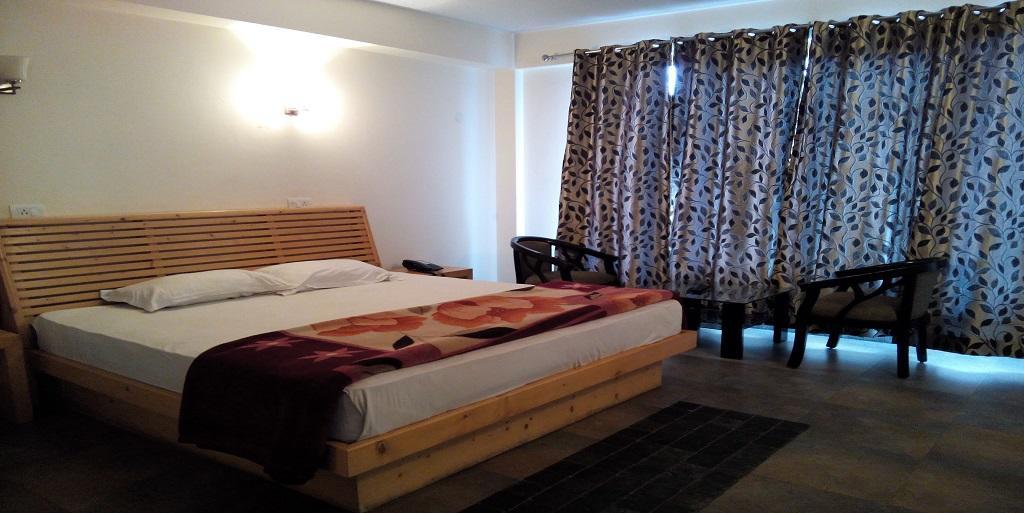 Aangan Regency Hotel Shimla Eksteriør billede